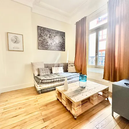 Le Pantheon, Urbain Et Authentique Apartment Limoges Exterior photo